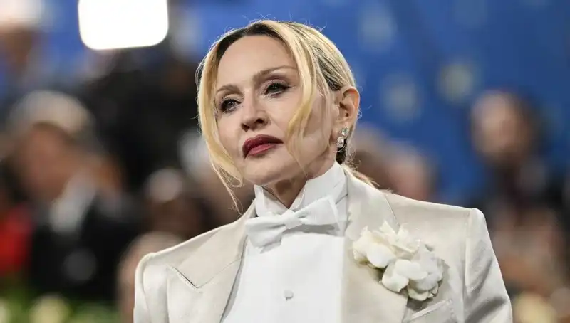 Madonna’nın Diyeti: Kanserle Mücadelede Yeni Bir Çığır mı Açıyor?