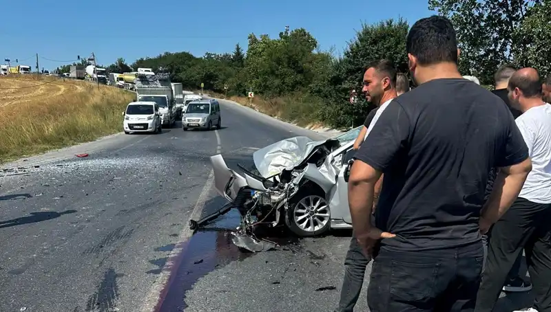 İstanbul'un Sokaklarında Dehşet: Kalp Krizi Geçiren Sürücü Feci Bir Kazaya Neden Oldu
